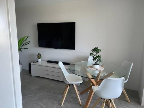 TV a/nebo společenská místnost v ubytování Marina Point