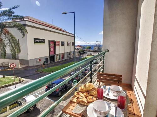 Theos Loft Forúm Madeira by LovelyStay