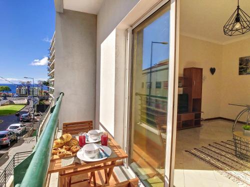 Theos Loft Forúm Madeira by LovelyStay