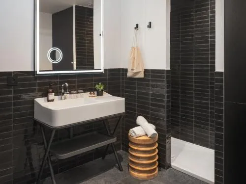 Maisons du Monde Hôtel & Suites - Marseille Vieux Port photo 39