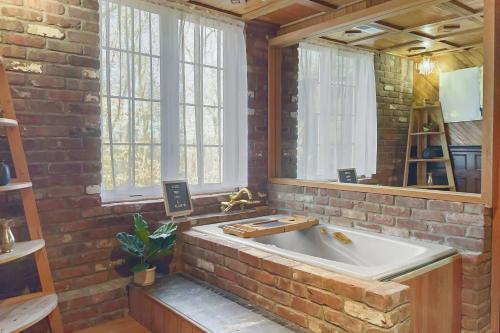 Crown Carriage House – Photos 3