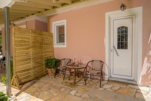 Gallery image of Nina's & Mara's Apartments in Lygia