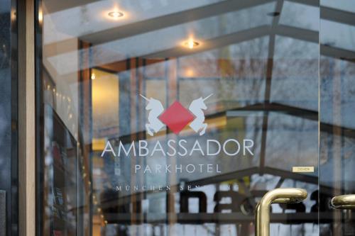 Ambassador Parkhotel builder 1