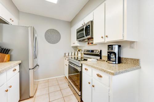Una cocina o zona de cocina en Tranquil Trail #3