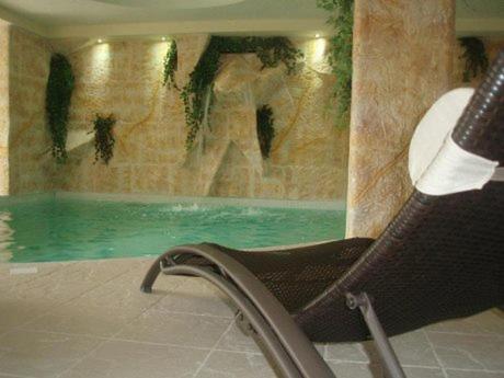 Archontopetra Boutique Hotelの敷地内または近くにあるプール