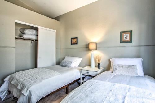 Katil atau katil-katil dalam bilik di Tucson Hideaway Near Hiking and Biking!
