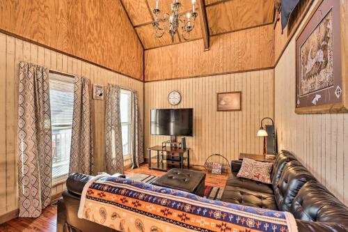 Calico Rock Home, Walk to White River and Dtwn!
