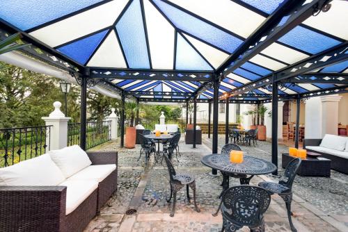 Posezení v ubytování Hotel Dann Monasterio