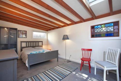 Krevet ili kreveti u jedinici u objektu Berkeley Cottage, Comfy, Stylish Good Wi-Fi