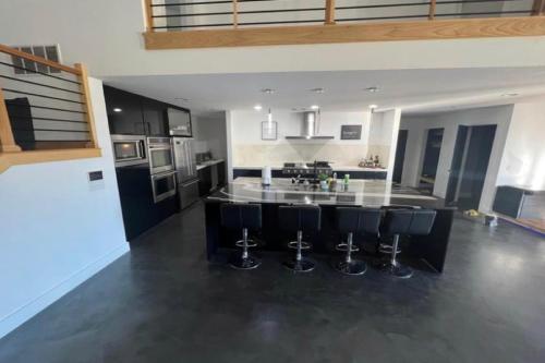 4 Bedroom House – Photos 2