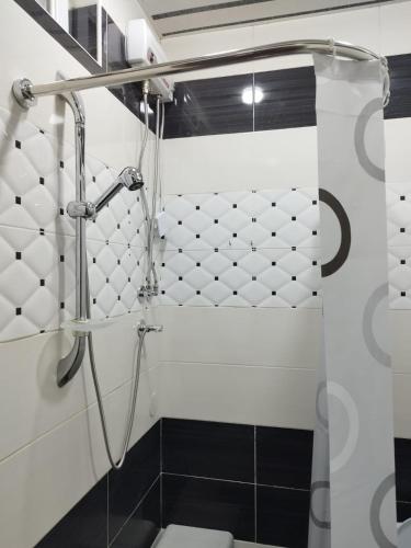 Un baño de Apartment Near Republic Square Yerevan
