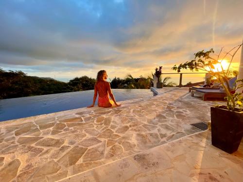 Stunning ocean view villa & jungle vibes