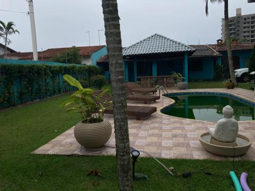 Lazer completo a 80 m praia