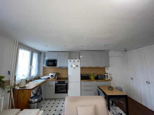 Photo de la galerie de l'établissement Petit Nid Douillet chez l'Habitant, à Colombes