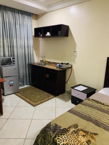 STUDIO APARTMENT WITH WIFI/GOOD SECURITY