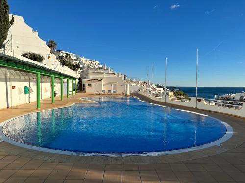 Beachfront 2 bedroom apartment