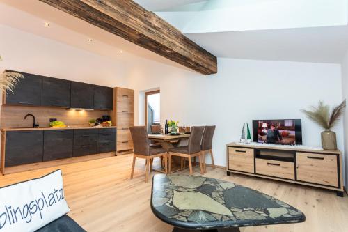 Kuchyň nebo kuchyňský kout v ubytování STOAMAT Appartements