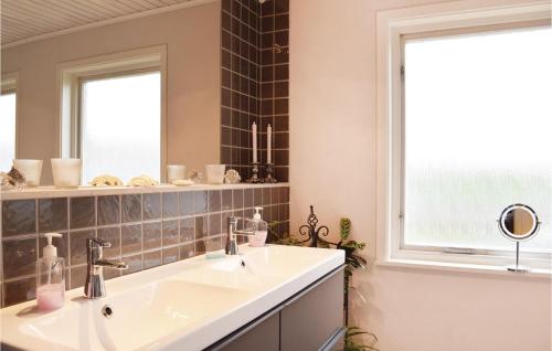 Koupelna v ubytování Gorgeous Home In Visby With Sauna