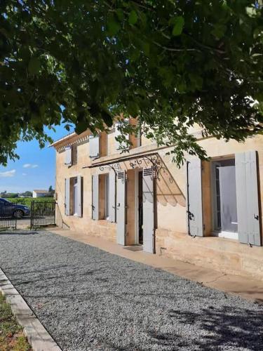 Maison familiale climatisée, piscine St Emilion