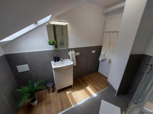 Kúpeľňa v ubytovaní Kedves Apartman