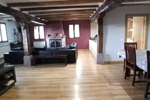 Η κουζίνα ή μικρή κουζίνα στο Enekoizar apartamento