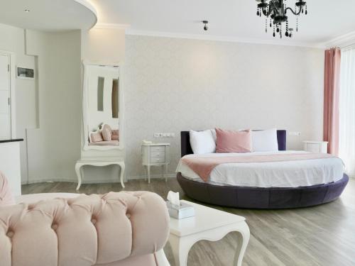 Göcek Naz Hotelにあるベッド