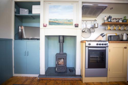 Dapur atau dapur kecil di The Showman's Waggon