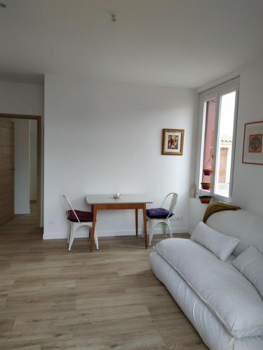 Photo de la galerie de l'établissement Port Heaven, a deux pas du port, grand balcon, à Port-Vendres