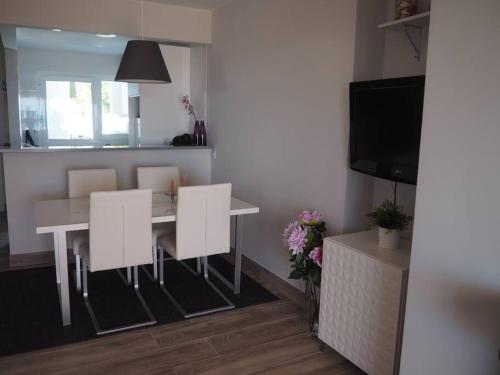 Fotografia z galérie ubytovania APARTAMENTO EN JARDINES DE CALAHONDA v destinácii Sitio de Calahonda