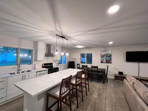 Marmora Hideaway - Lake front – Photos 4