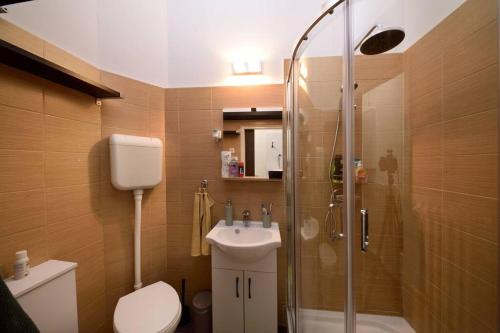 Koupelna v ubytování Érezd magad otthon Budapest szívében