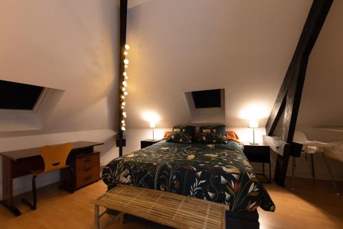 Postel nebo postele na pokoji v ubytování Appartement Confort, Hyper Centre à Tours, Climatisation