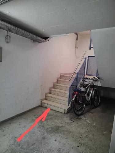 Ποδηλασία στο Cozy Apartment with Parking Garage near Outlet ή στη γύρω περιοχή