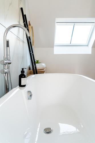 Bilik mandi di Maison Cachée - Chambres et Appartements en Baie de Somme