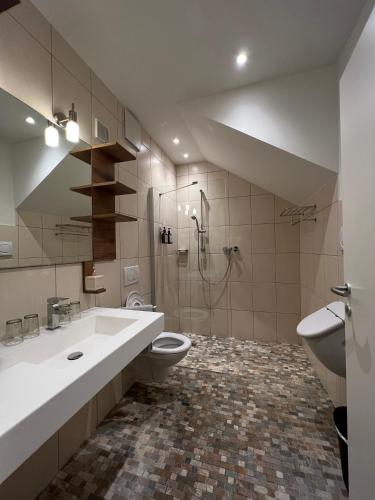 home B29 photo 3