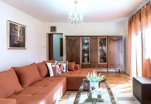 Apartment in Kastel Novi with terrace, air conditioning, W-LAN, washing machine 5104-1