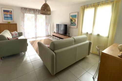 New house with all comforts in Grimaud