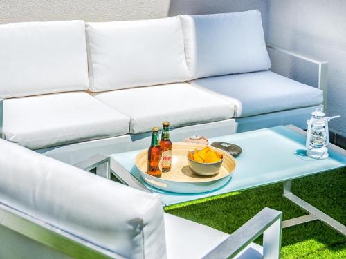 Atico Terraza Privada Piscina Centro AC Nuevo 1hab