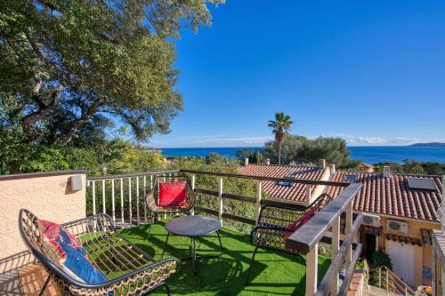 Casa USHUAÏA face au golfe de St-Tropez