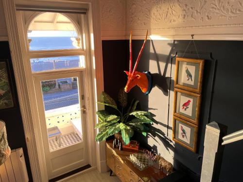 Imagen de la galería de The Regency Studio - Stunning Seaview, en Worthing