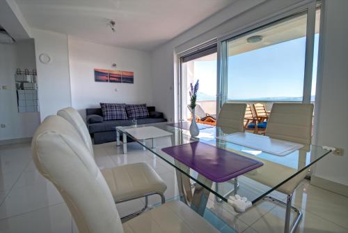 Apartments Maris Senj 2