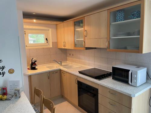 Η κουζίνα ή μικρή κουζίνα στο San Pellegrino Solarium Apartment