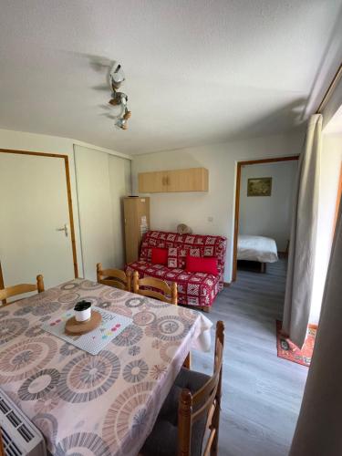 Posteľ alebo postele v izbe v ubytovaní Thollon-Les-Mémises - IGLOO 2