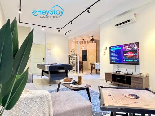 TV a/nebo společenská místnost v ubytování Atlantis Residences Melaka by HeyStay Management