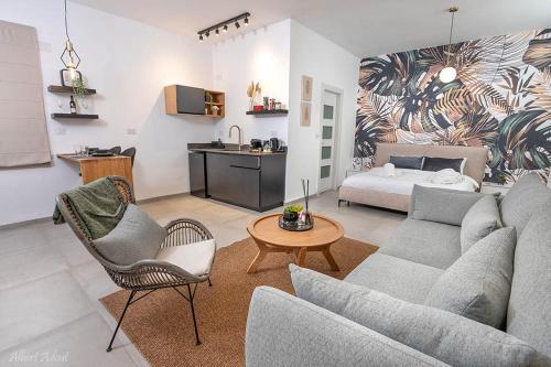 Ảnh trong thư viện ảnh của סוויטות Sol - סוויטות מהממות בגליל עם בריכה וג'קוזי במתחם ở Gornot HaGalil