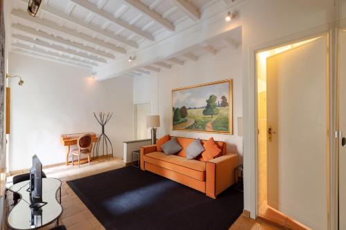 Cozy apartment with private garden at SpanishSteps
