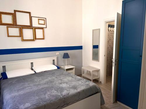Vico Longo 25 - Ensuit flat in the heart of Naples