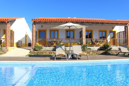 Villa con piscina y casa en Quinta das Alfambras, en Aljezur