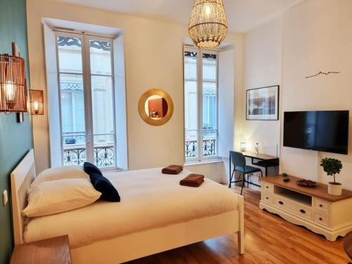 The Republik - Studio Haussmannien près du panier