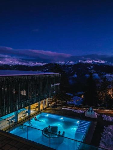 Superbe studio Anzère, rénové, au pied des pistes